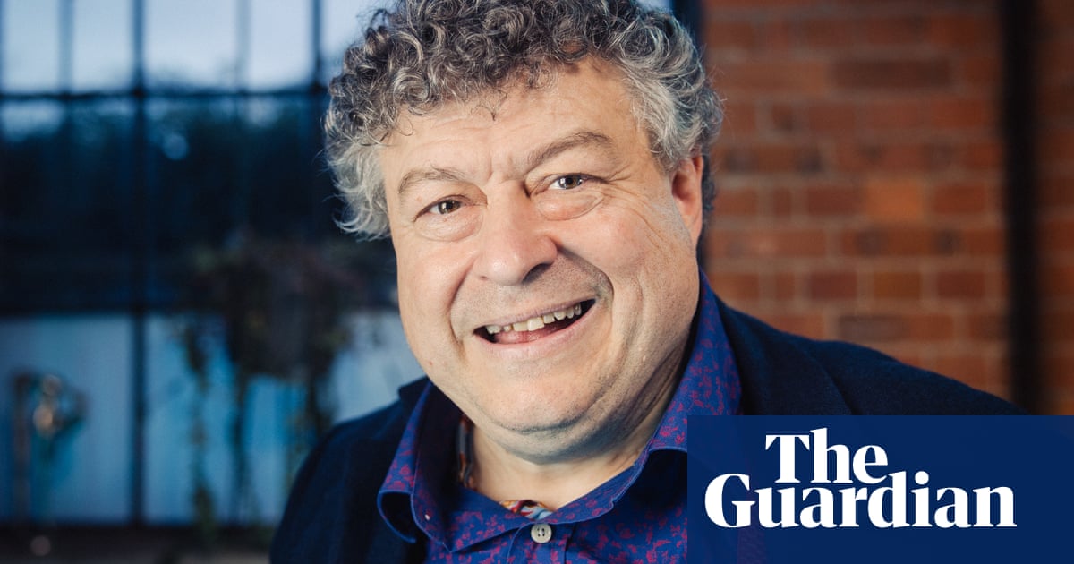 Al momento stai visualizzando “Mi sono svegliato e mi sono trovato famoso”: Rory Sutherland sul suo successo su TikTok | Rory Sutherland